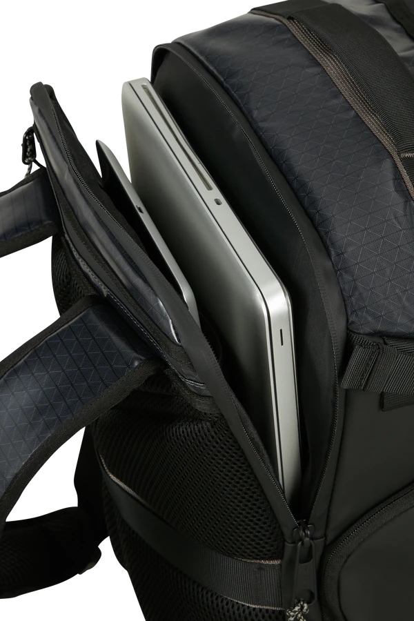 Mochila de Viagem Cabine M Preto - Outtrax | Samsonite